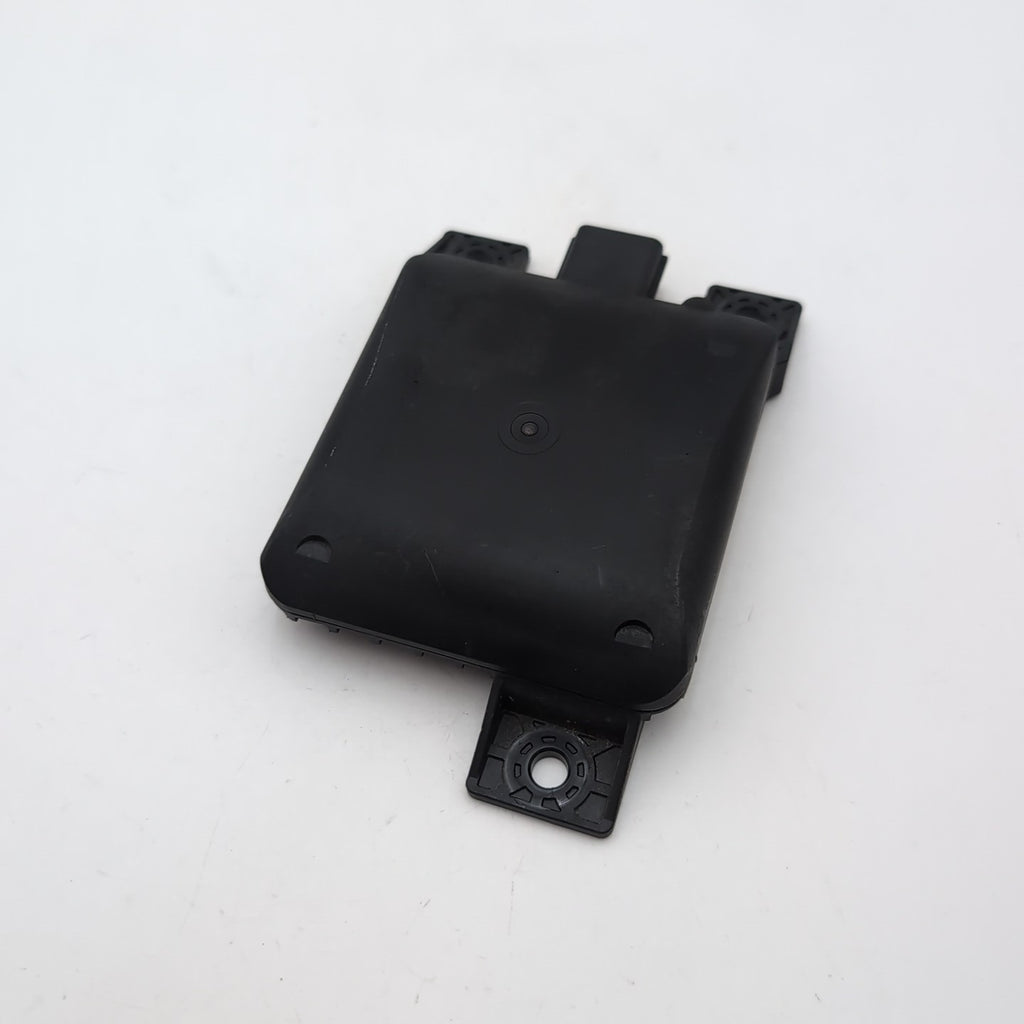 2019 2020 Hyundai Elantra Right Side Blind Spot Radar Sensor 99150-F2100