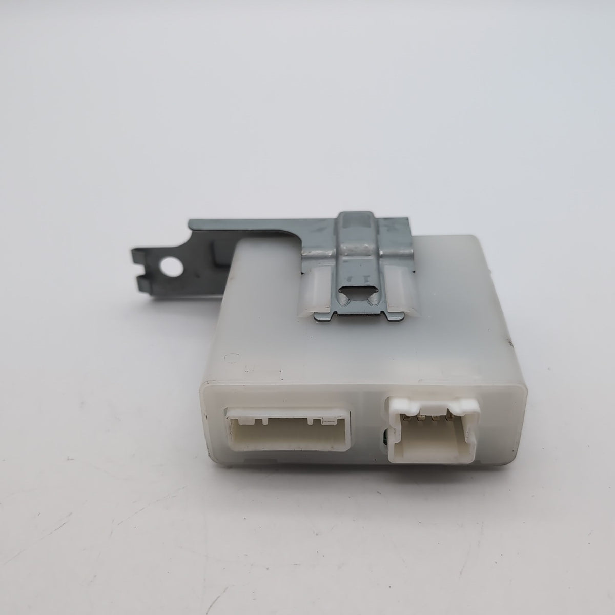 2016- 2019 Infiniti QX80 Driver Position Memory Control Module 988005ZM0A