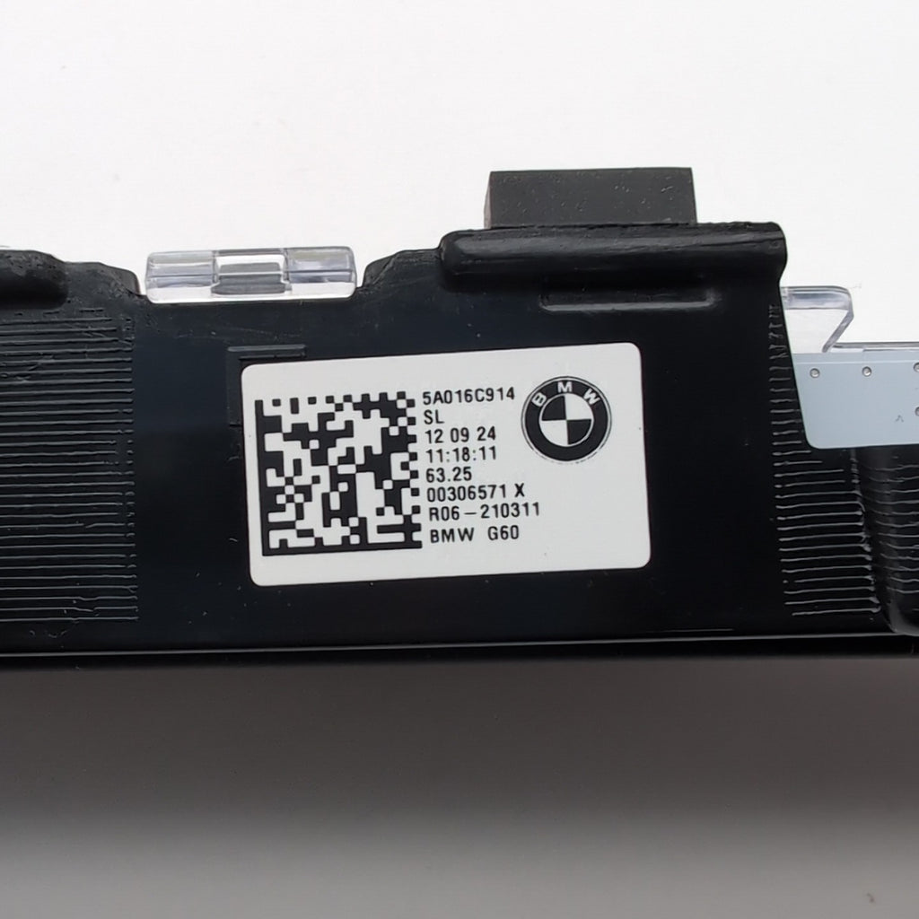 2024 2025 BMW 530I 540I 550E G6 Rear Third Brake Light 5A016C9
