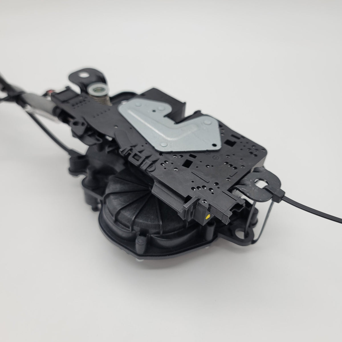 2018- 2024 BMW X4M X4 F98 G02 Rear Trunk Latch Lock Actuator Motor Assembly OEM