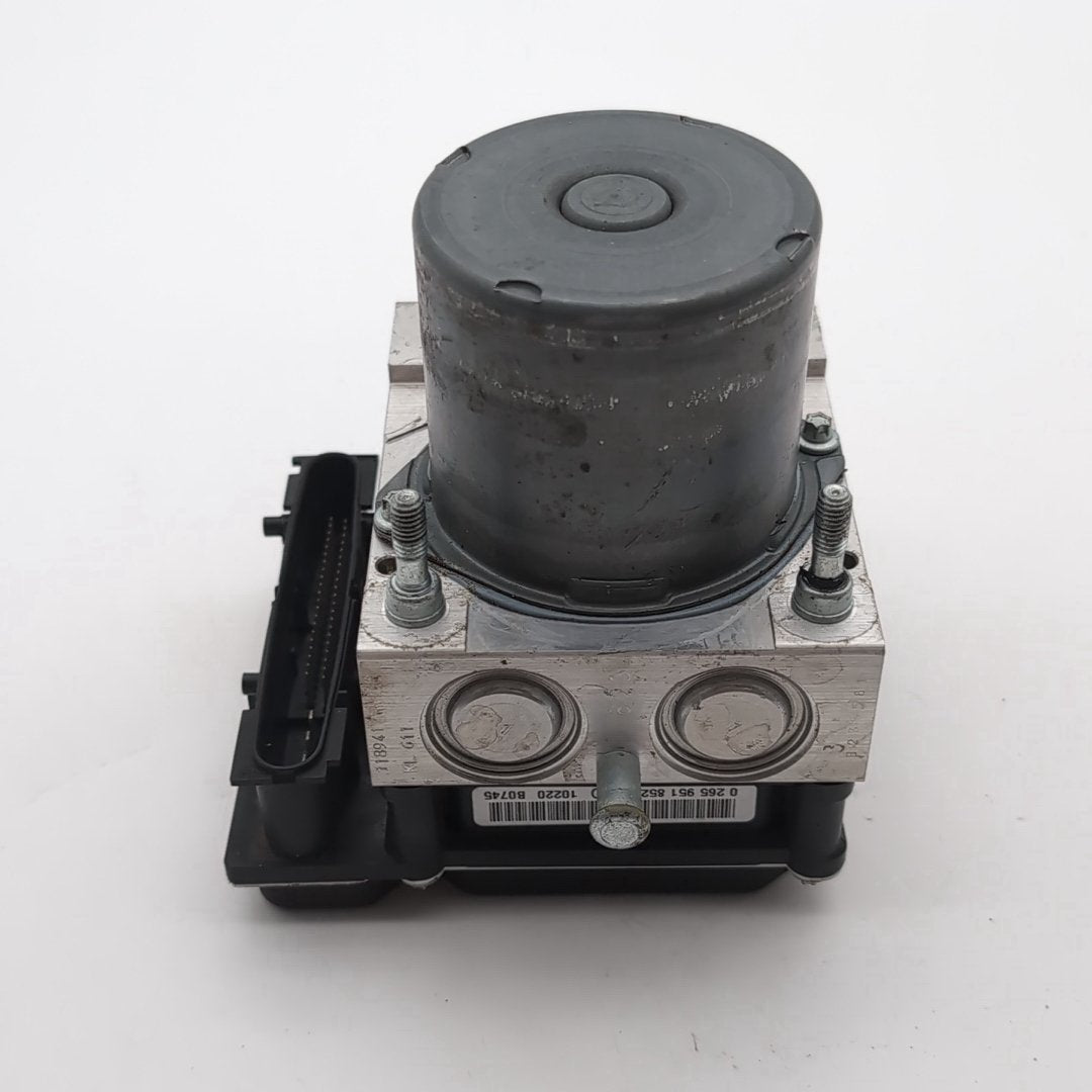 2010 2011 Toyota Camry 2.5L ABS Anti Lock Brake Pump 44540-06050-C