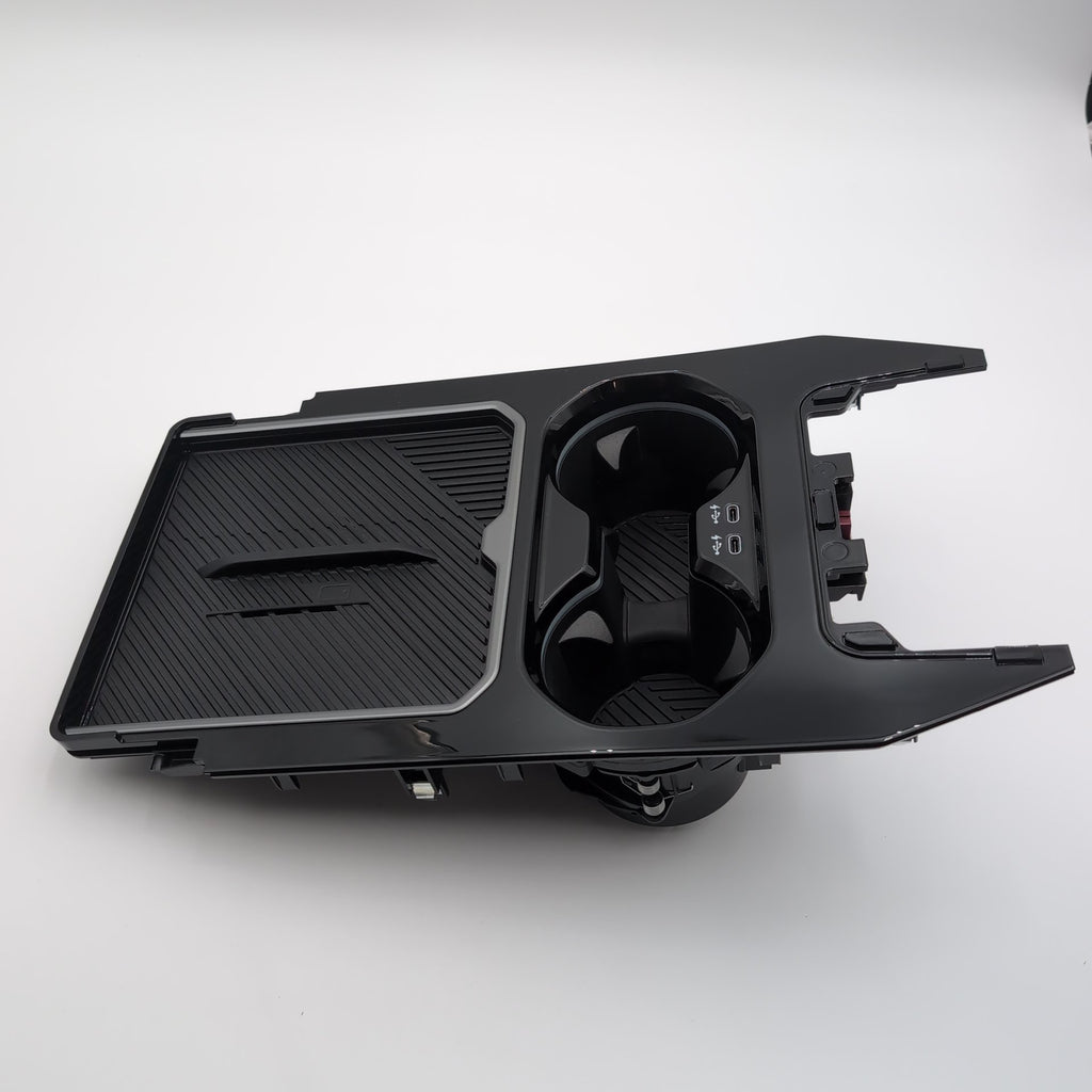 2024 2025 2026 BMW i5 540i 530i 550e G60 Center Console Cup Holder Charging Tray