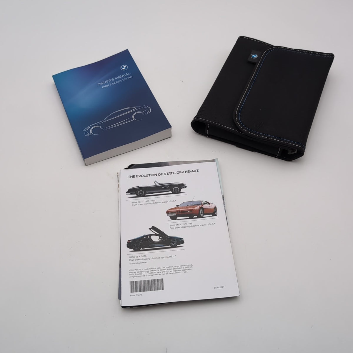 2024 BMW 5 Series Sedan Owners Manual Set Kit with Case OEM 5B37C29