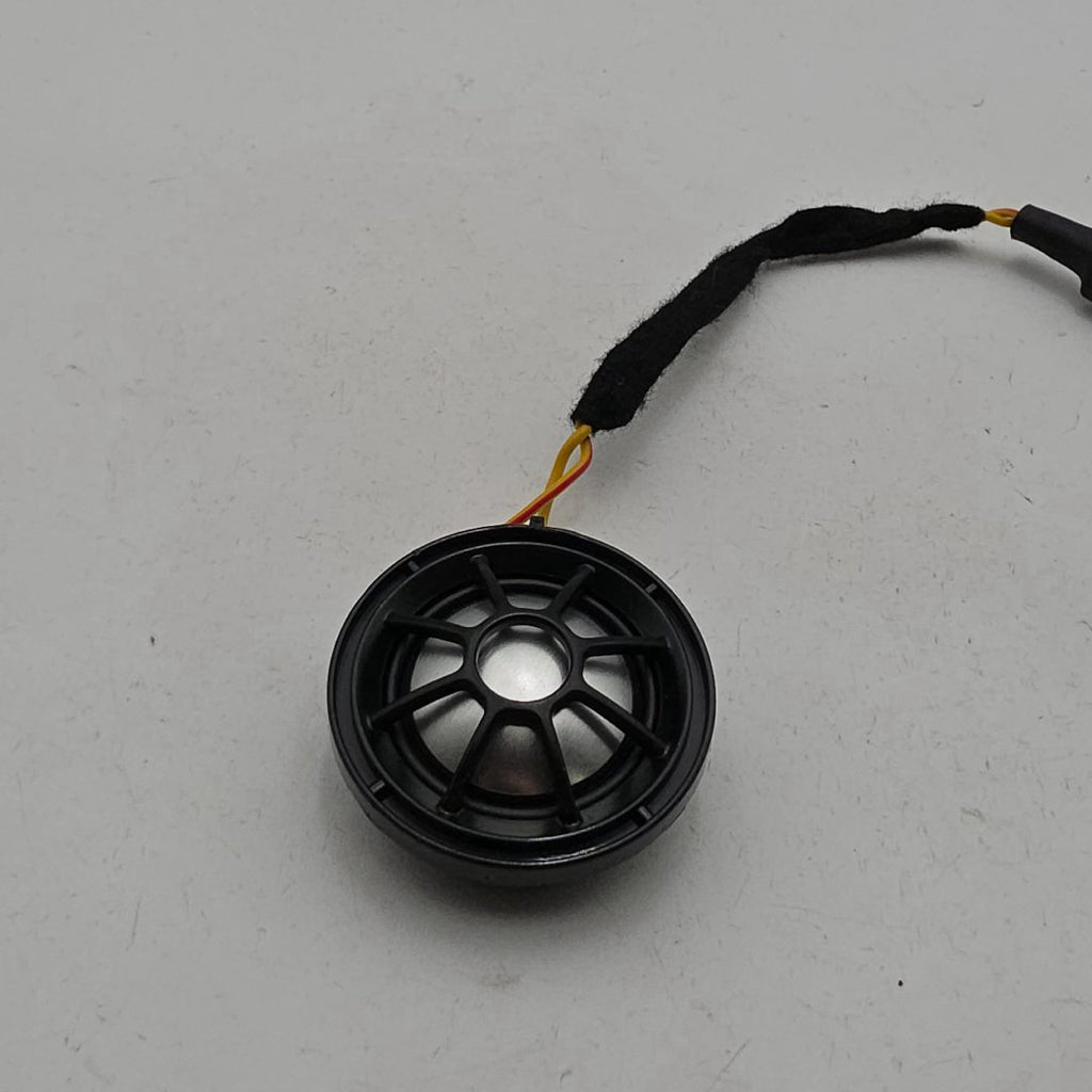 2023 - 2026 BMW i5 G60 G70 Bower Wilkins Door Instrument Panel Tweeter Speaker
