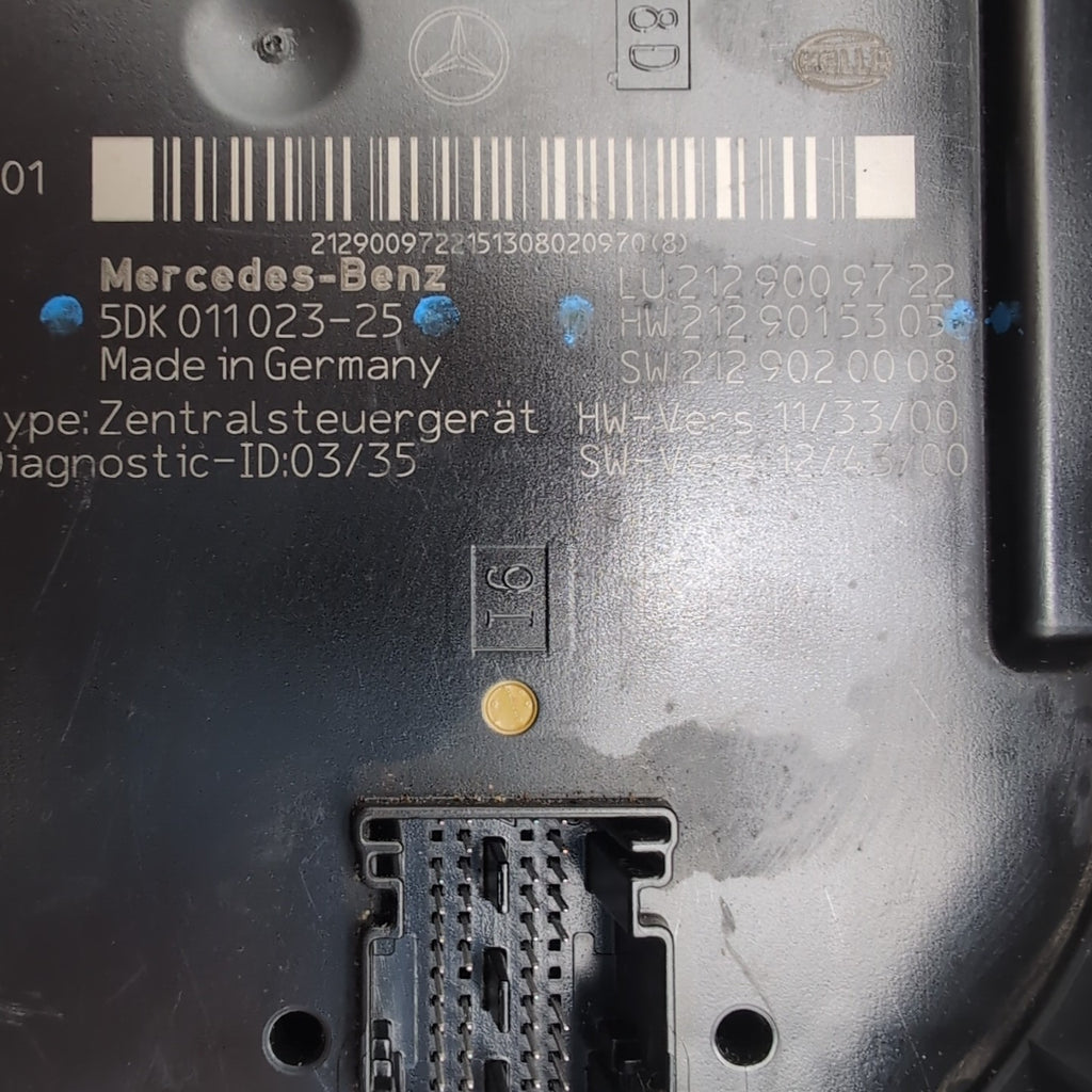 2010- 2018 Mercedes W212 E350 W218 CLS550 Rear SAM Fuse Box Relay Control Unit