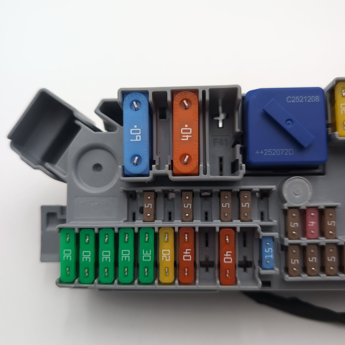 2019 - 2026 BMW X5 X6 X7 XM G20 G26 G42 G87 M3 Front Power Distribution Fuse Box