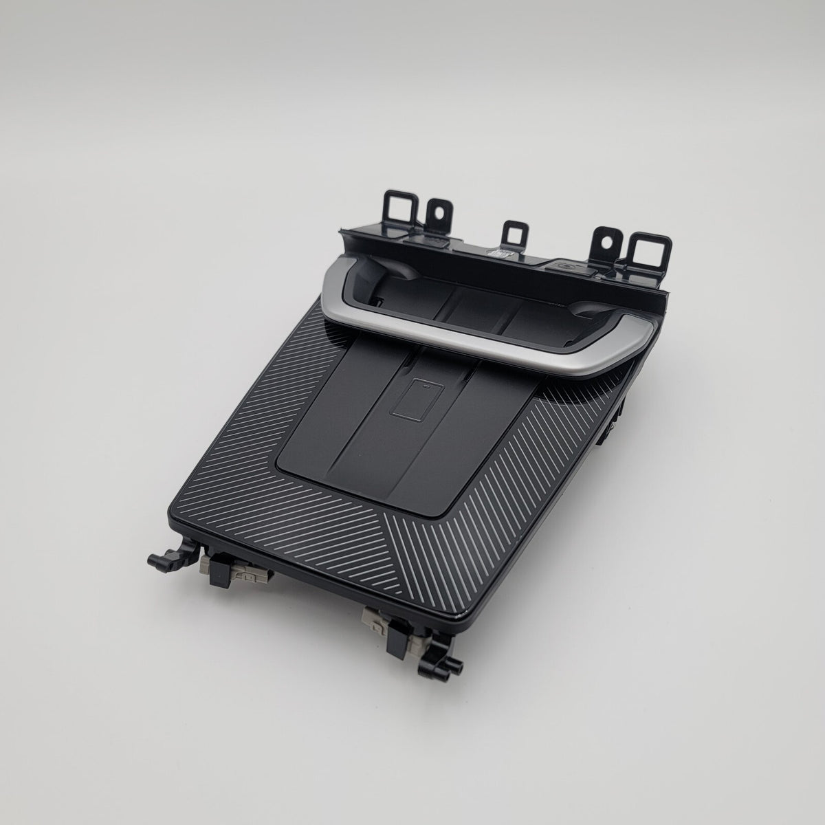 2023 2024 BMW X1 U11 M35i FRONT CENTER CONSOLE COMPARTMENT CHARGING TRAY OEM