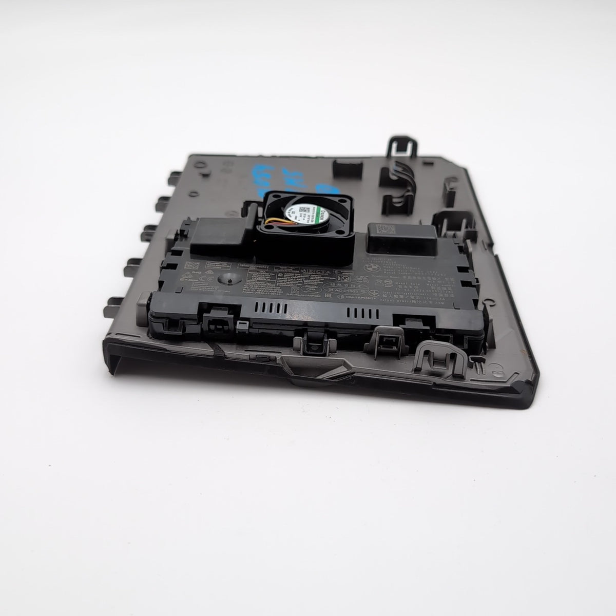 2025 BMW X3 G45 CENTER CONSOLE CHARGER WIRELESS CHARGING TRAY PAD MODULE