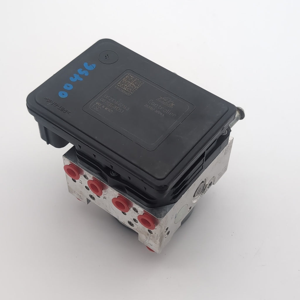 2019- 2023 Kia Forte ABS Anti Brake Lock Pump Control Unit OEM 58900-M7250