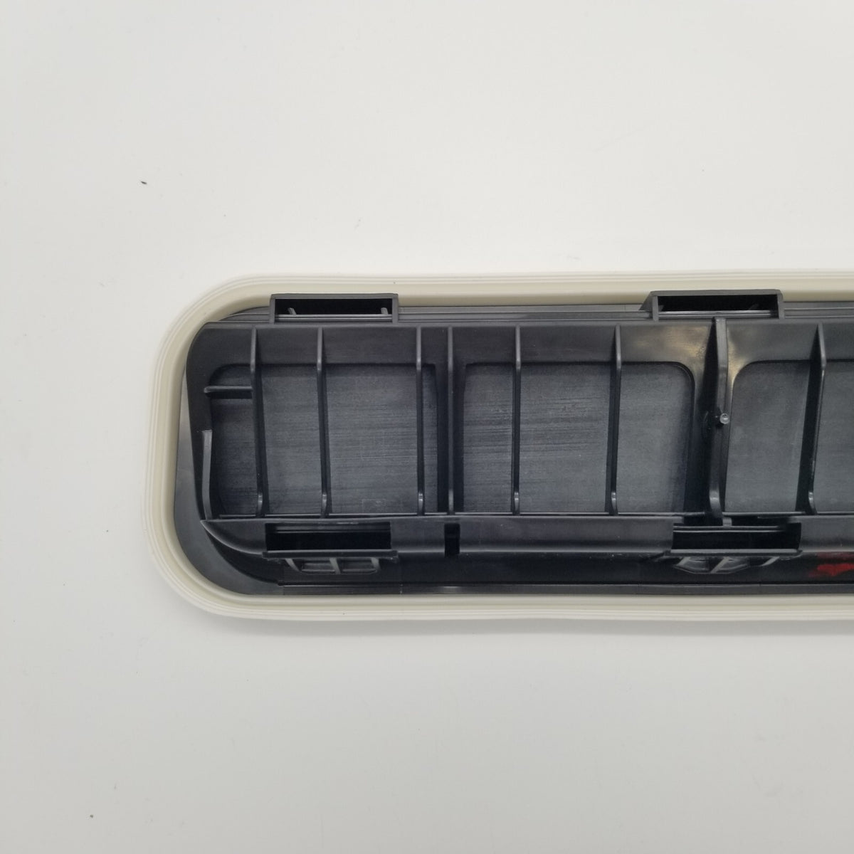 2021 2022 2023 For Kia K5 Grille Assy Air Extractor 97510D4200