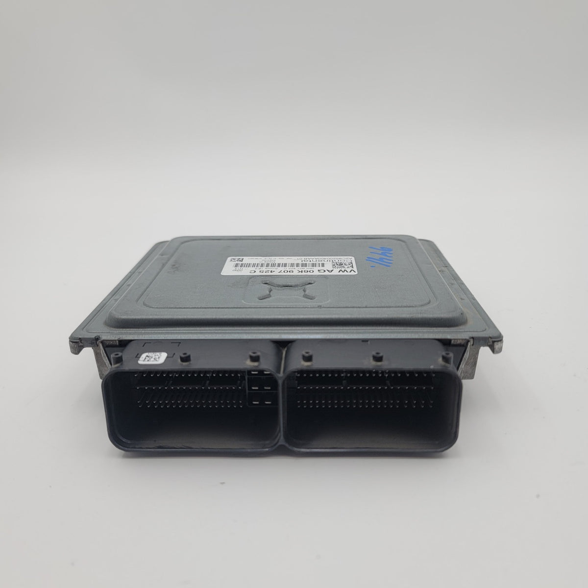 2016 2017 Volkswagen Passat Engine Computer Control Module 06K907425C