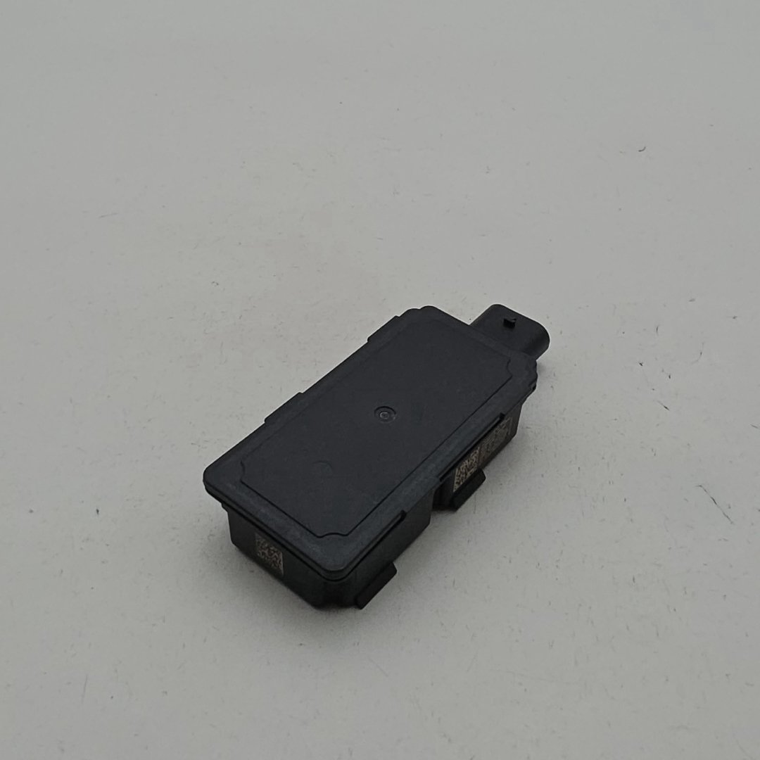 2023 2024 2025 BMW G60 XM X1 X2 X5 X6 X7 Keyless Entry Antenna Module 5B4E029