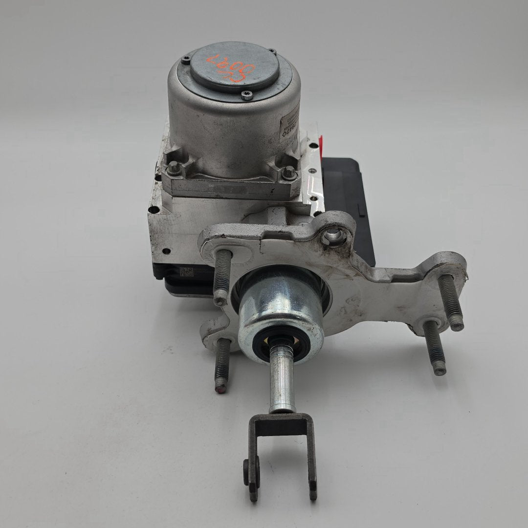 2021 2022 2023 Chevrolet Silverado 1500 Master Cylinder ABS Brake Booster 85122947