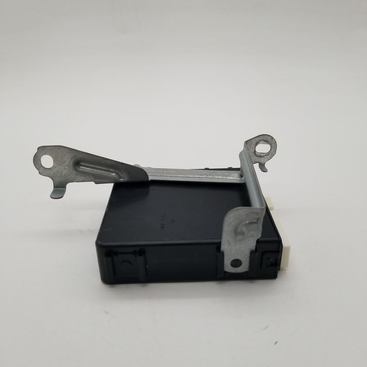 2003- 2009 Lexus GX470 Multiplex Network Body Control No.2 Unit 89226-60030