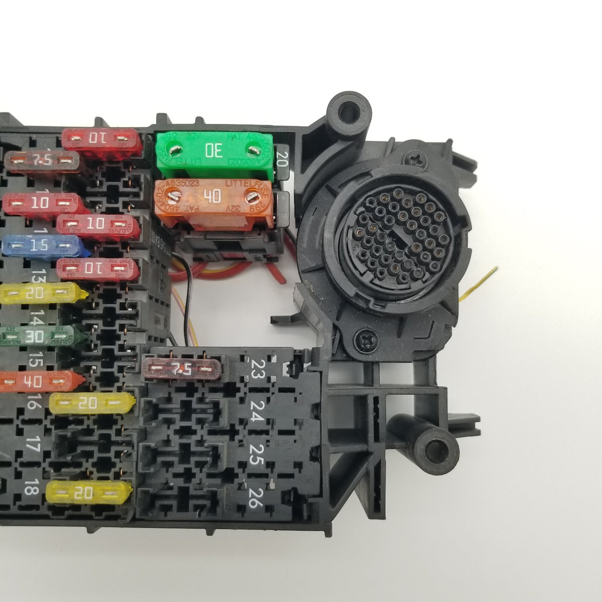 1998 1999 2000 2001 2002 Mercedes E55 AMG Front Left Relay Junction Fuse Box