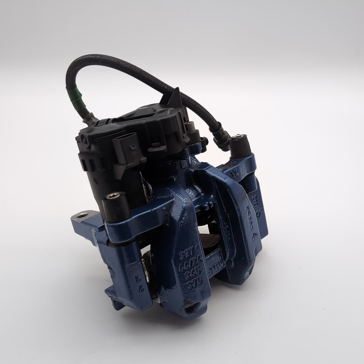 2025 BMW 550E Rear Left Brake Caliper Blue OEM 8834275