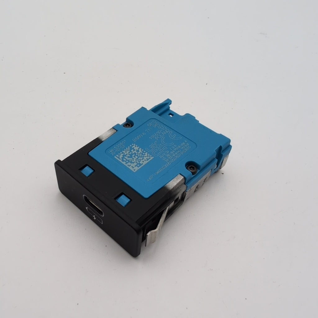 2019 - 2024 BMW 3 4 5 X3 X4 X5 X6 X7 Single Socket USB Port Charing Socket
