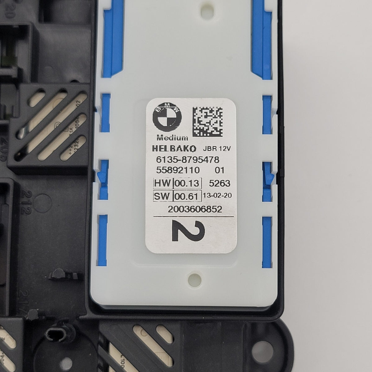 2019 - 2023 BMW X5 X7 Rear Power Distribution Fuse Box 8706212