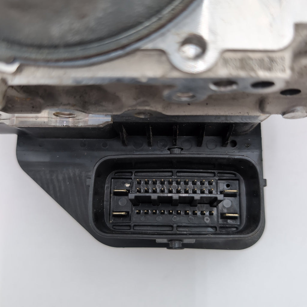 2018 2019 Infiniti Q50 3.0L ABS Anti Lock Brake Pump Control Unit 476604GU1A