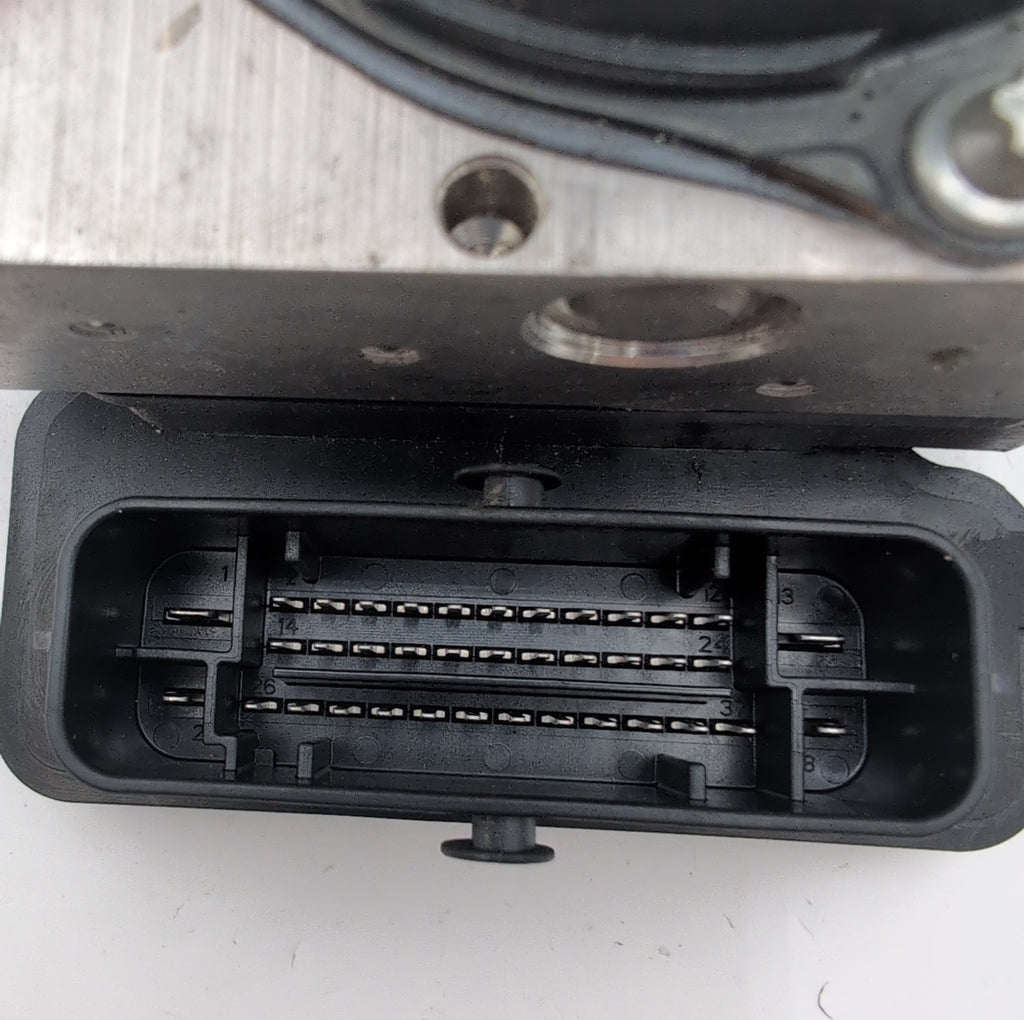 2018 2019 Dodge Ram Promaster 3500 3.6L ABS Anti Lock Brake Pump 68369368AA