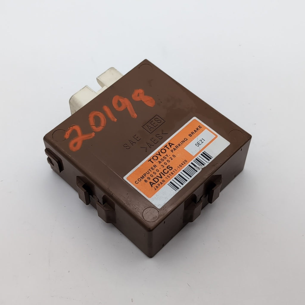 2013 2014 2015 LEXUS GS450h PARKING BRAKE CONTROL MODULE 89050-30020
