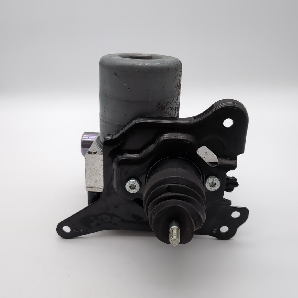 2023 2024 Chevy Malibu 1.5L ABS Antilock Brake Pump Control Unit 42823714