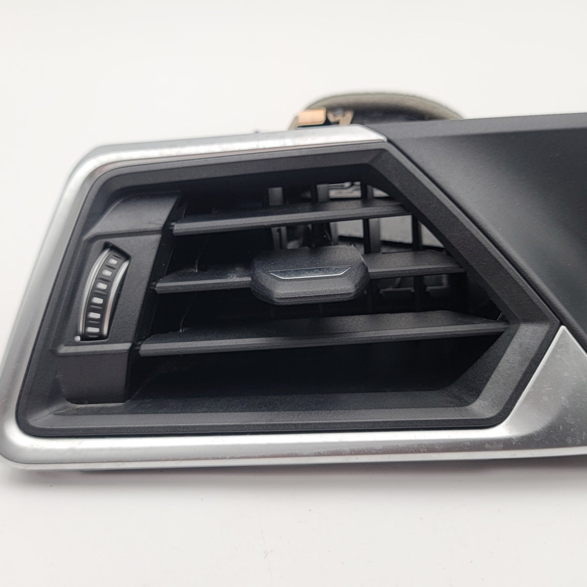 BMW M2 G87 Front Left Side Dashboard Air Vent Trim 6805796 2023 2024 2025 OEM