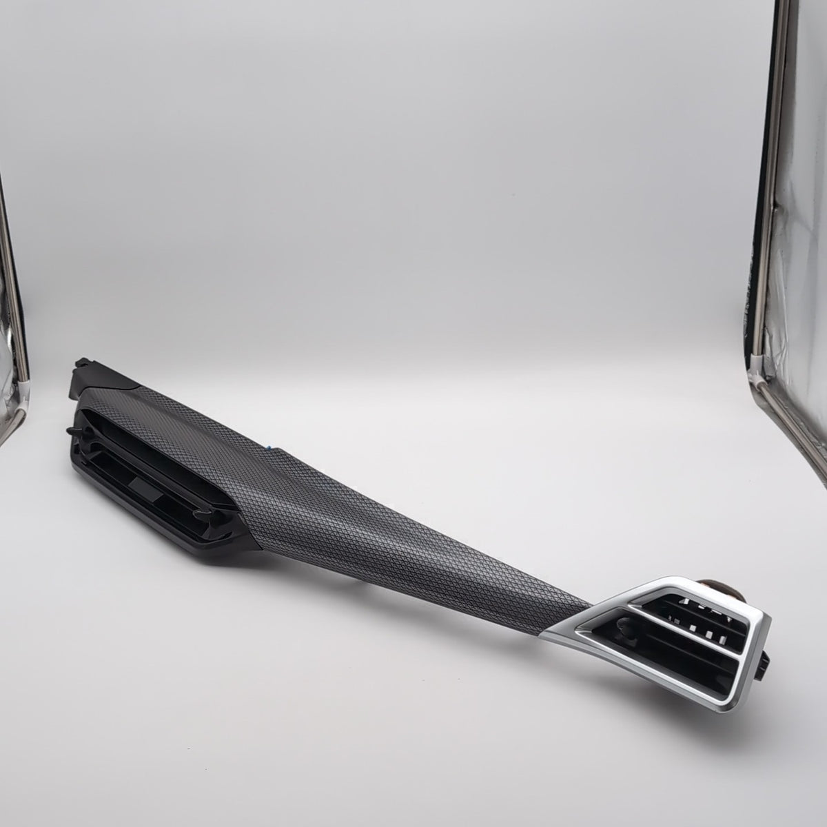 2025 2026 BMW G42 G20 G22 Center Dash Air Vent Assembly Trim Aluminum Rhombicle