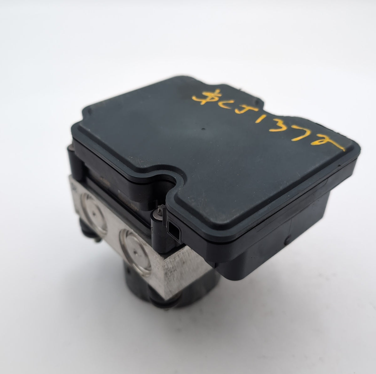 2018 Nissan Rogue 2.5L ABS Anti Lock Brake Pump Control Unit 476605HR1A