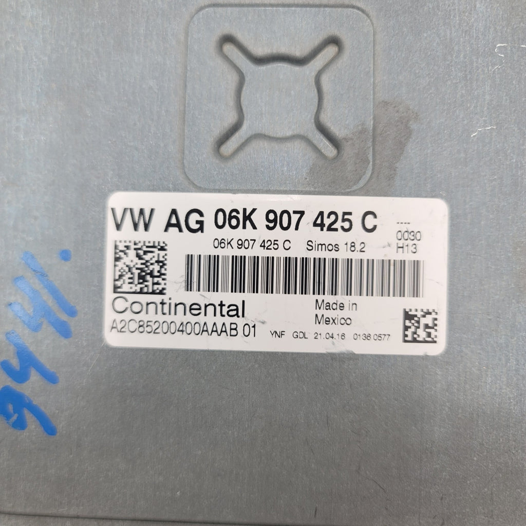 2016 2017 Volkswagen Passat Engine Computer Control Module 06K907425C