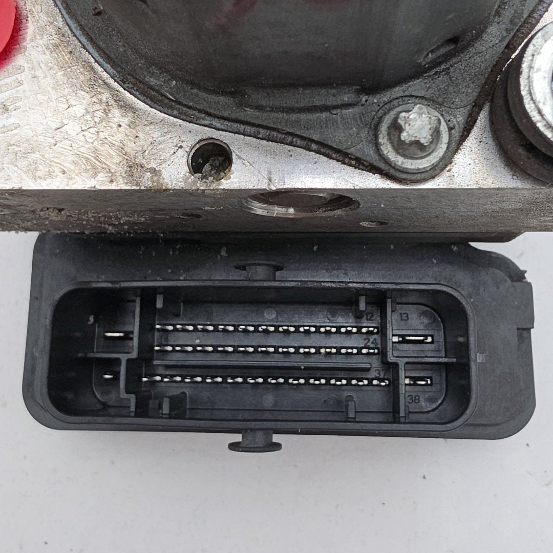 2014 2015 Nissan Rogue ABS Anti Lock Brake Pump Control Unit 476604BA0A