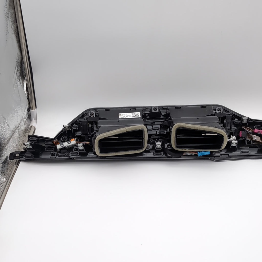 2025 2026 BMW G42 G20 G22 Center Dash Air Vent Assembly Trim Aluminum Rhombicle