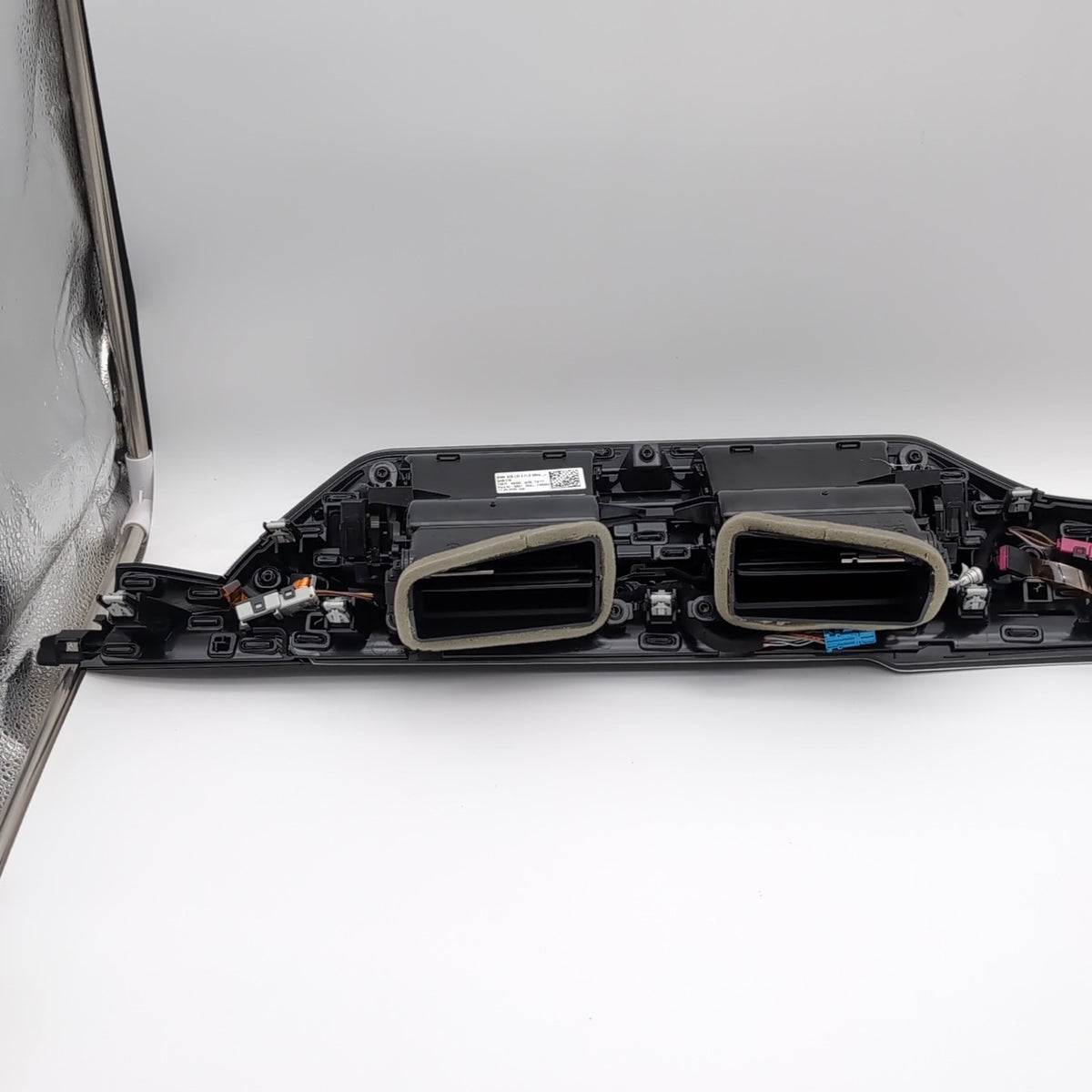 2025 2026 BMW G42 G20 G22 Center Dash Air Vent Assembly Trim Aluminum Rhombicle