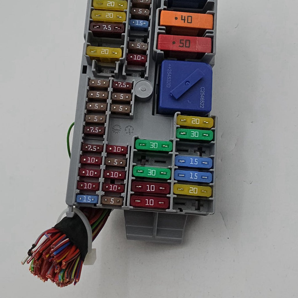 2021 - 2026 BMW X7 G20 G09 G80 G42 G87 Front Power Distribution Fuse Box 6807487