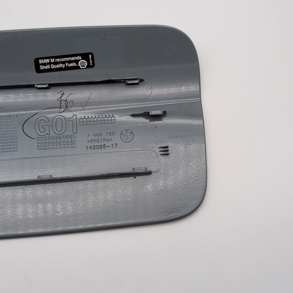2018- 2024 BMW X3 G01 FUEL TANK DOOR LID COVER PANEL OEM 7405755