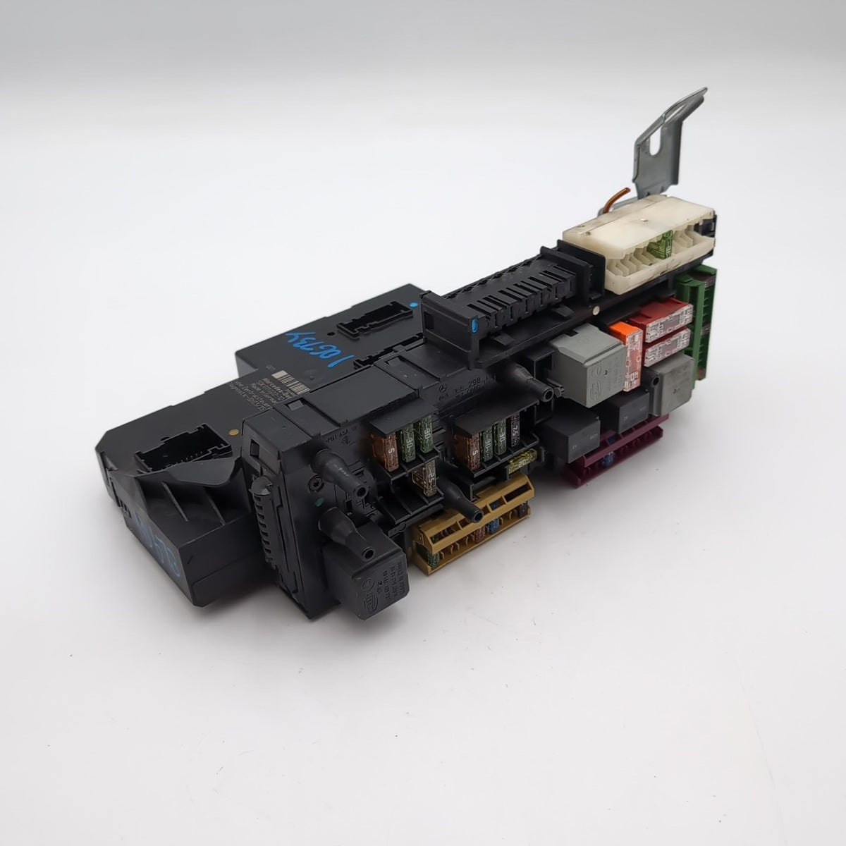 2012- 2014 Mercedes W204 C250 C300 C350 Rear SAM Relay Fuse Box Assembly