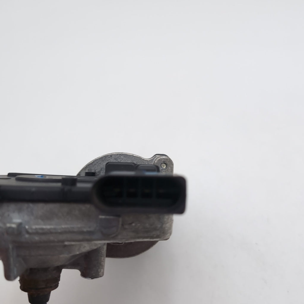 2021- 2025 BMW X1 X2 X3 M35 Front Windshield Wiper Motor OEM 0390243671