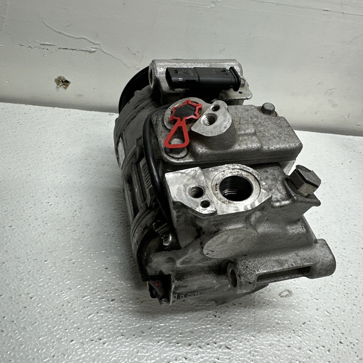 16-20 Mercedes W222 S600 S65 AMG A/C Air Conditioning Compressor A0008306902 OEM