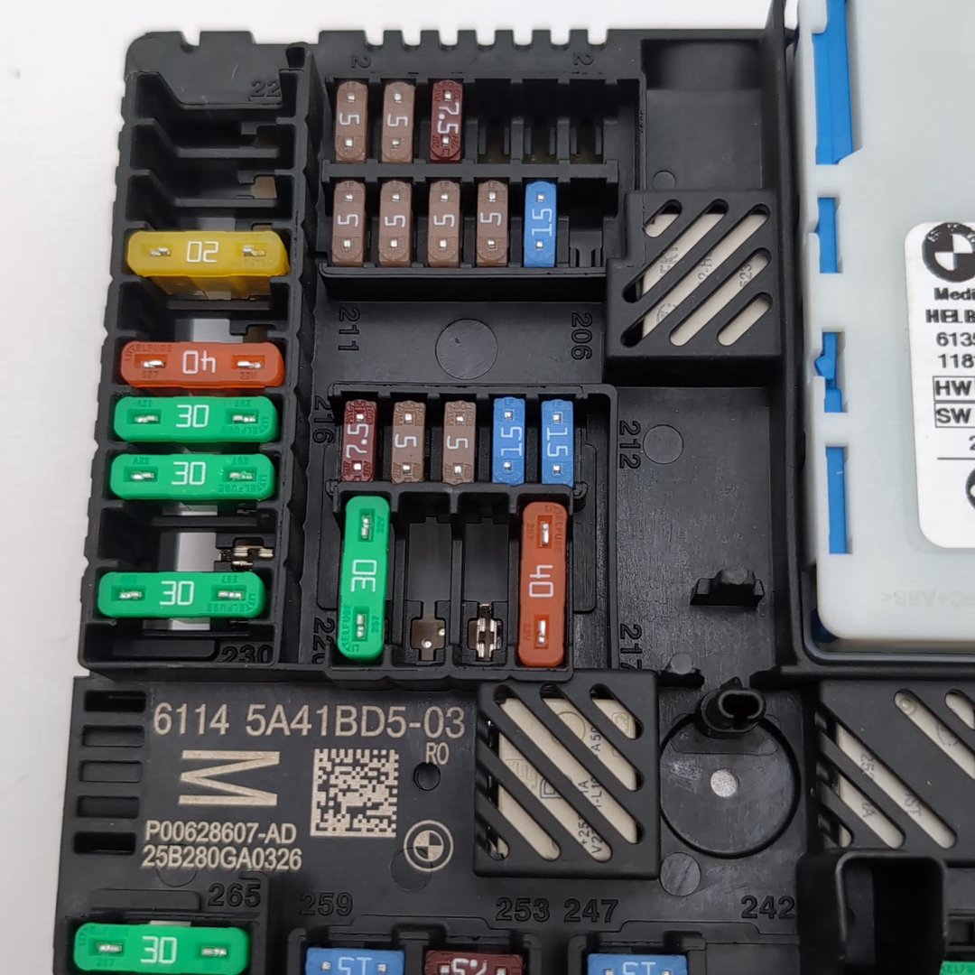 2022 - 2026 BMW X5 X6 X7 Rear Power Distribution Fuse Box OEM 5A41BD5
