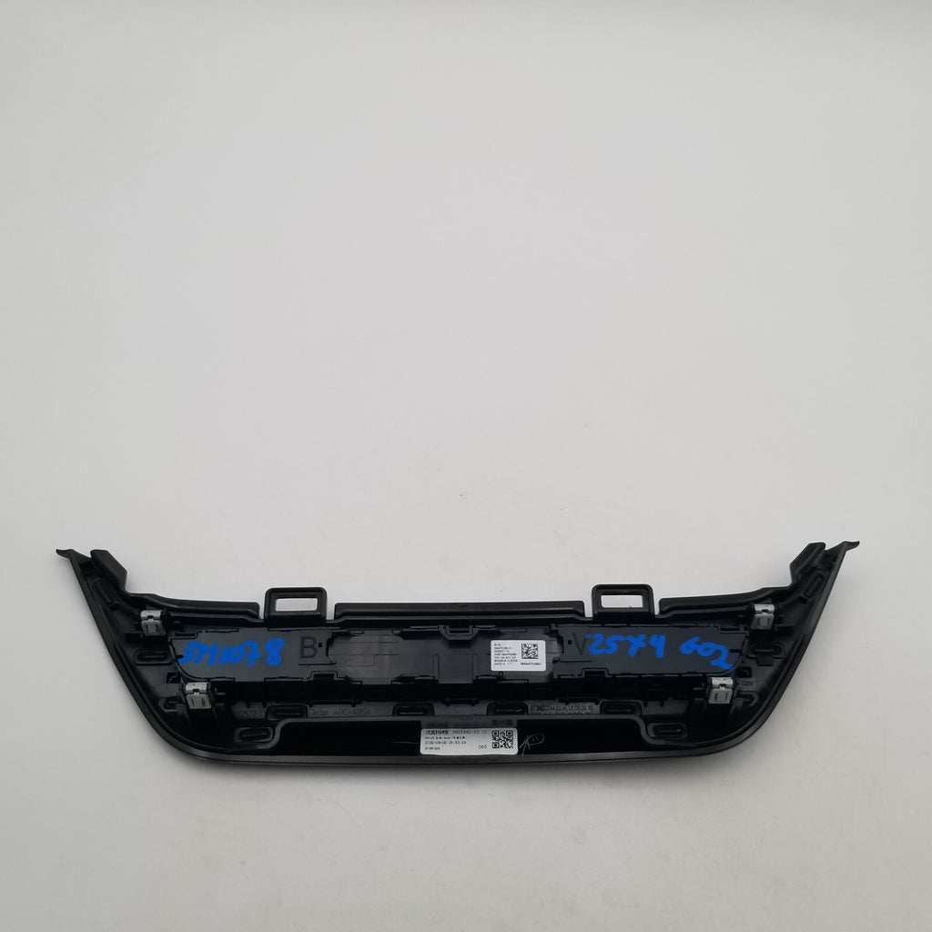 BMW X3 X4 X3M X4M Center Console Radio Stereo Control Trim Panel 2022 2023 OEM