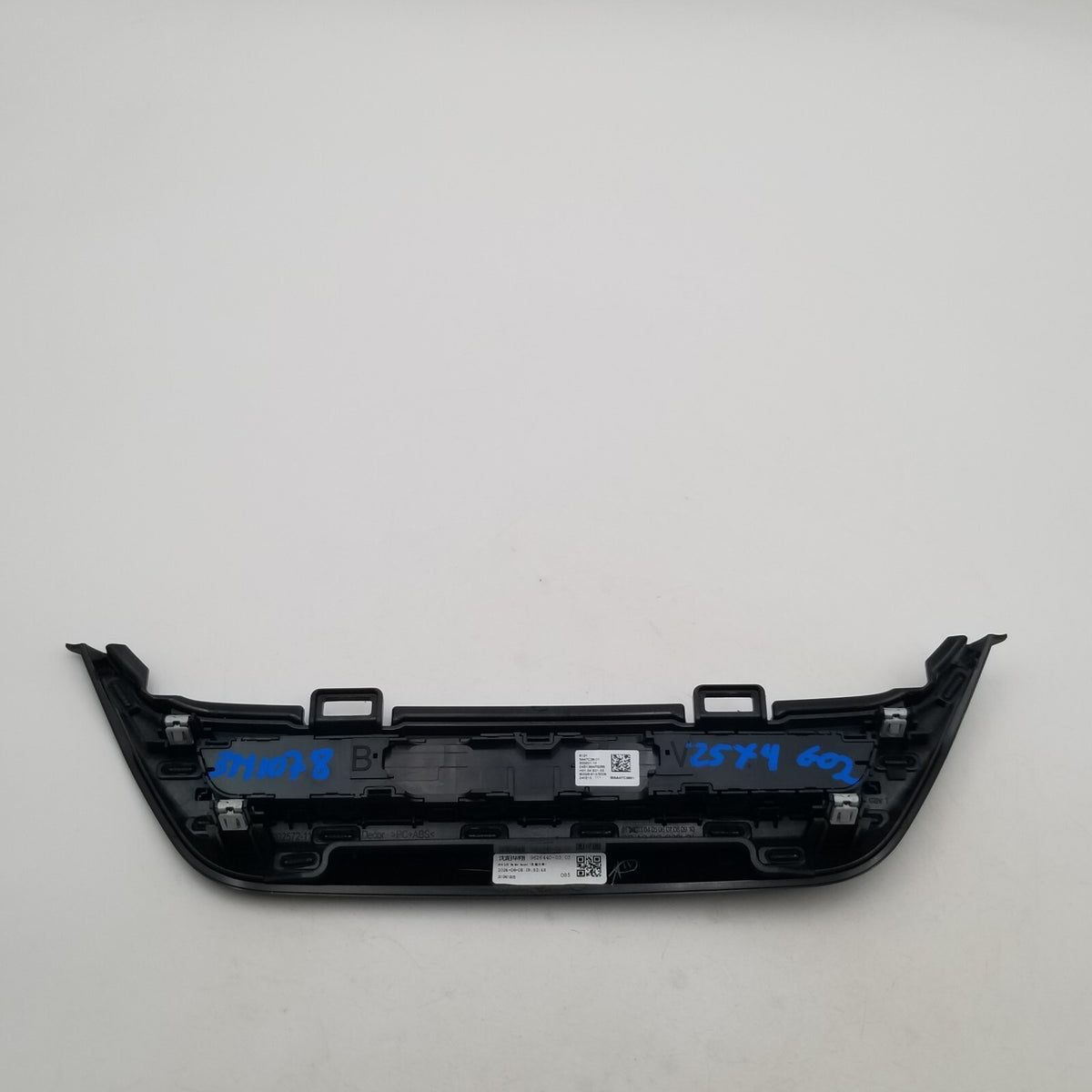 BMW X3 X4 X3M X4M Center Console Radio Stereo Control Trim Panel 2022 2023 OEM