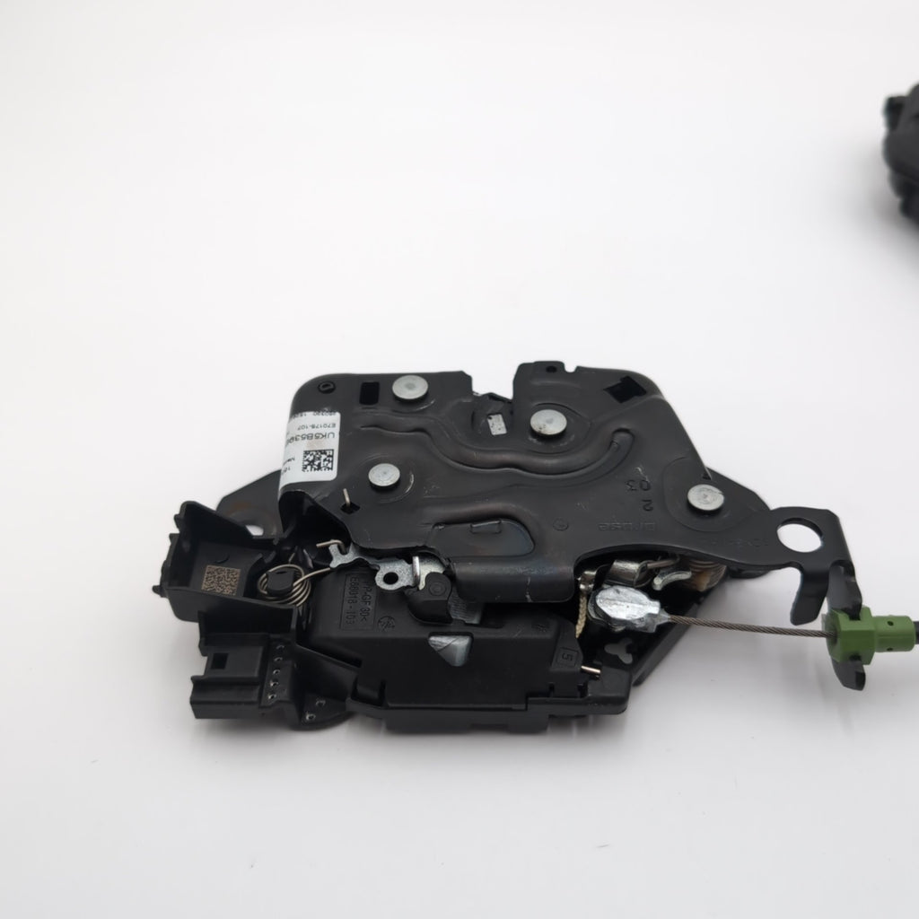 2022 - 2025 BMW X1 X2 Trunk Lid Lock Latch Actuator Assembly 9450528 5B539E4