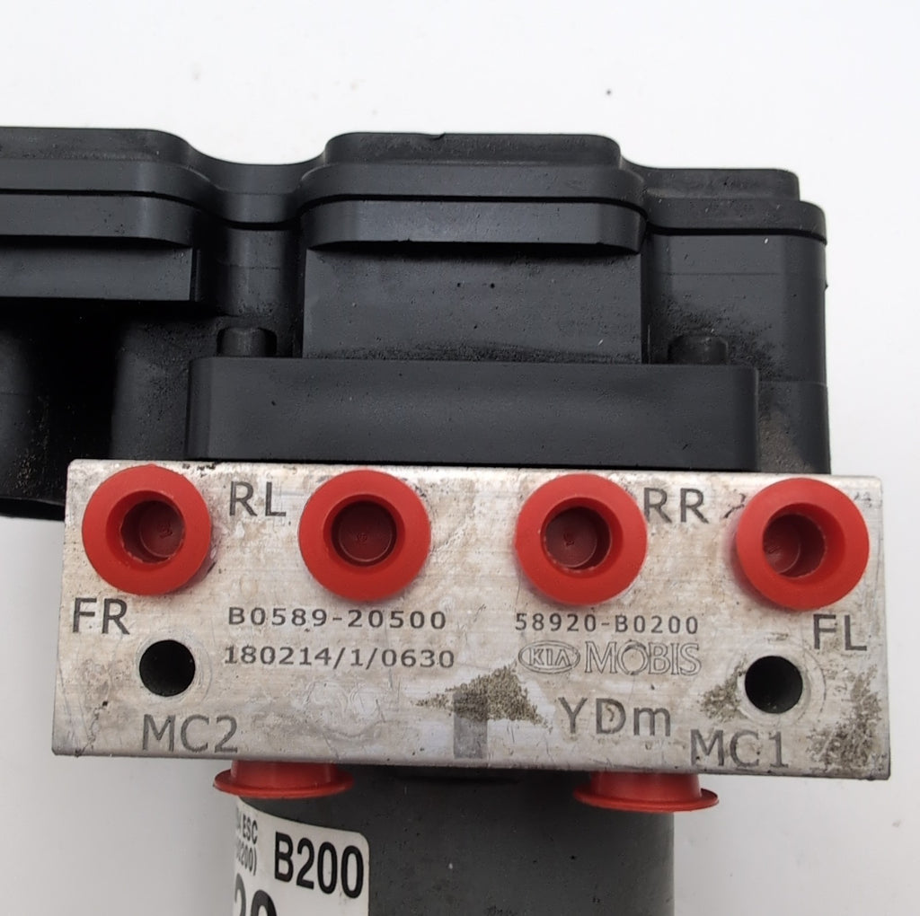2017 2018 Kia Forte 2.0L ABS Anti Lock Brake Pump Control Unit 58900-B0200