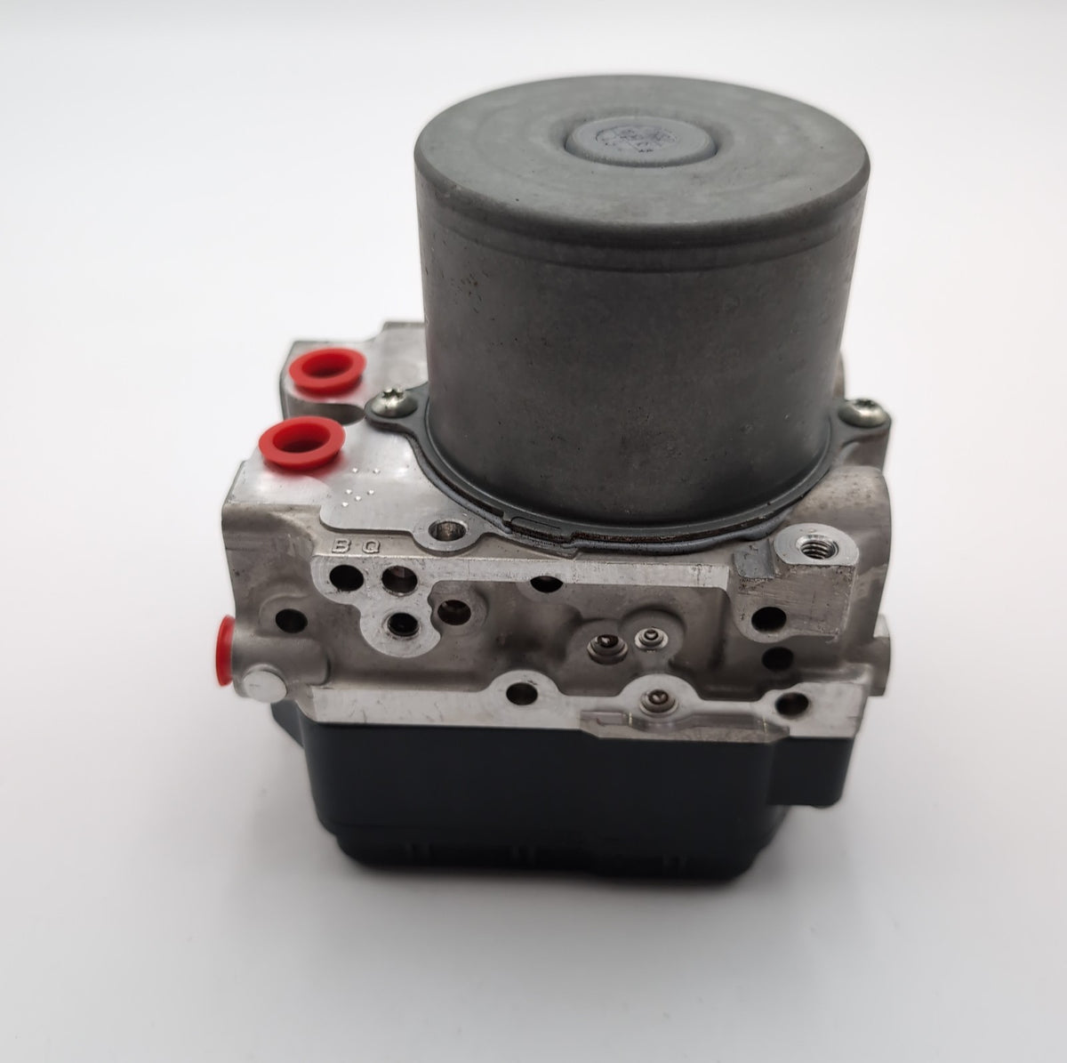 2018 2019 Infiniti Q50 3.0L ABS Anti Lock Brake Pump Control Unit 476604GU1A