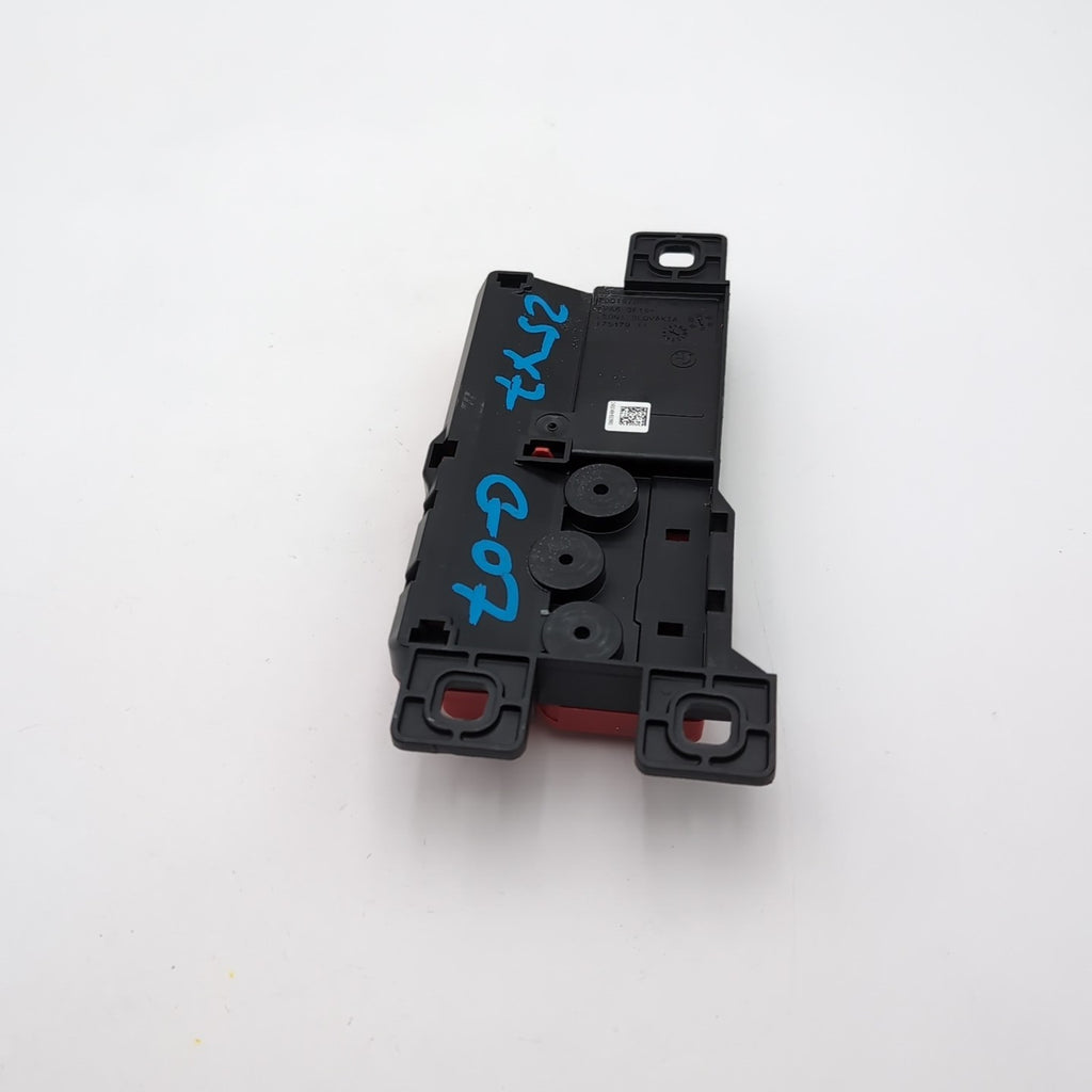 2021 - 2026 BMW X7 X5 Rear B+ Junction Point Terminal Fuse Box 8717954