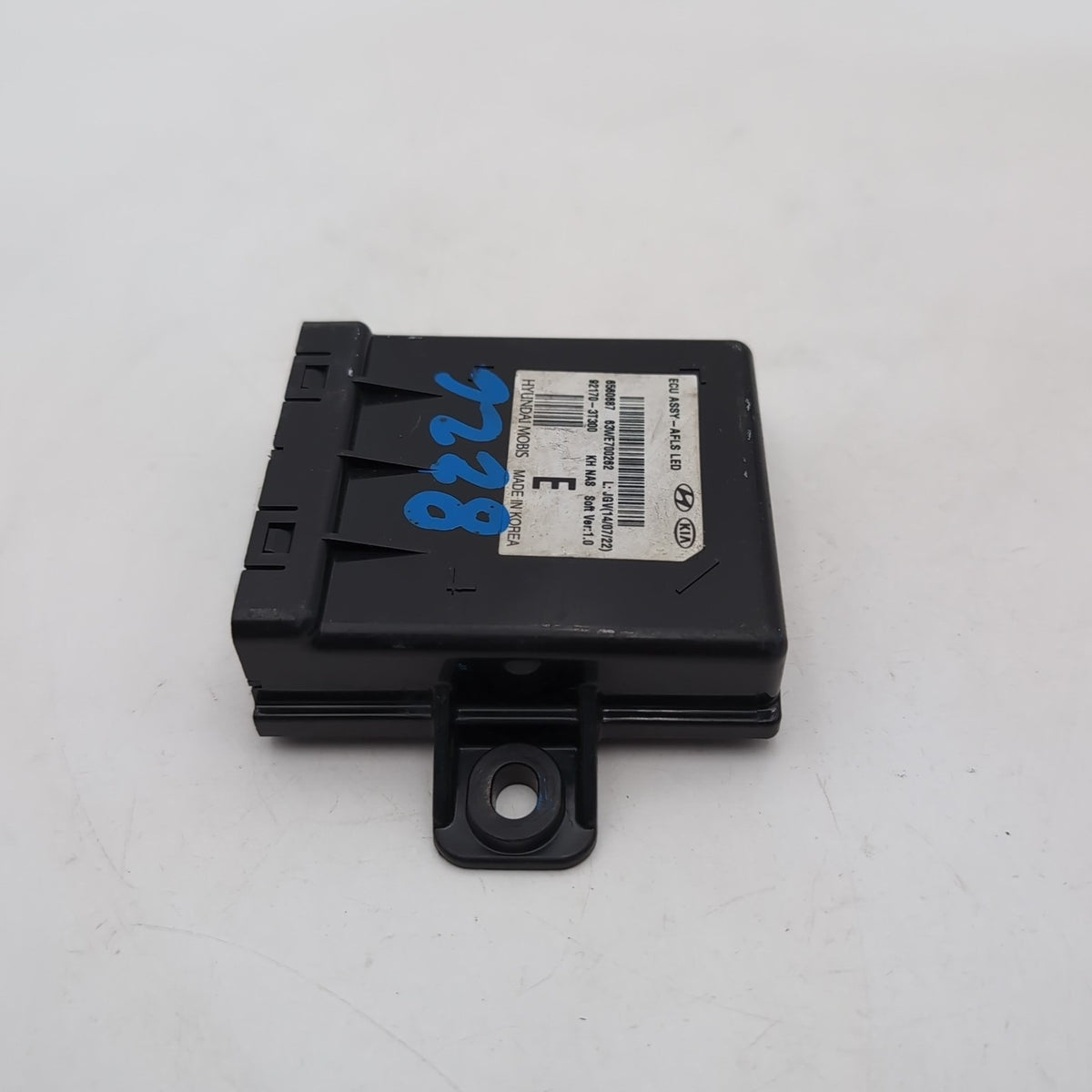 2015 2016 2017 Kia K900 AFLS LED Headlight Control Module OEM 92170-3T300