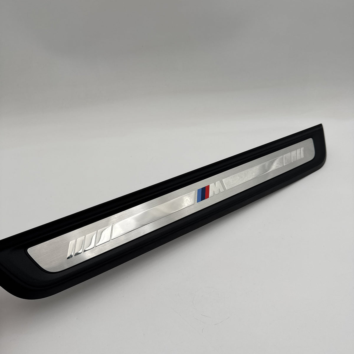 2019 - 2026 BMW G20 G26 M Sport Front Door Sill Scuff Plate Trim Set 8079739