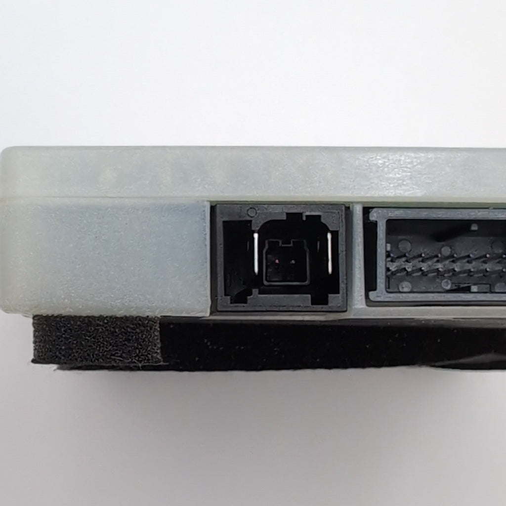 2025 BMW 330i G20 X1 U11 X3 G45 Antenna Telematics Control Module 5B5C761