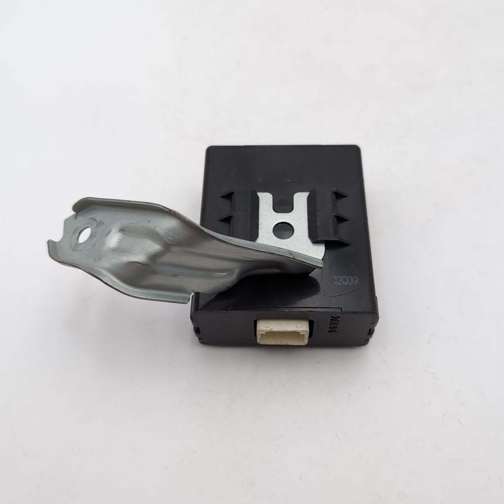 2014 TOYOTA PRIUS V 1.8L FWD AT VEHICLE APPROACHING CONTROL MODULE ECM