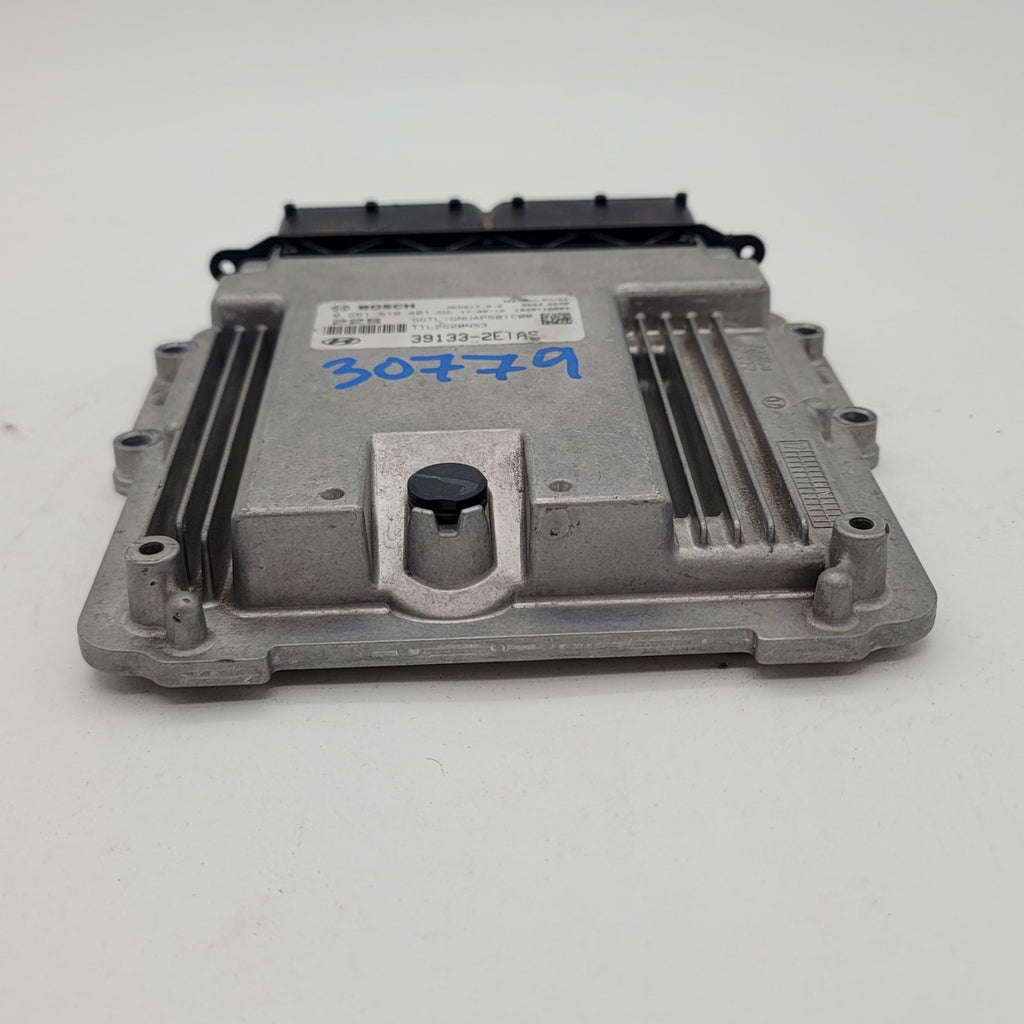 2018 HYUNDAI TUCSON 2.0L ENGINE COMPUTER CONTROL UNIT ECU ECM OEM 39133-2ETAS